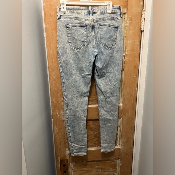 Old Navy Button Up Acid Washed Skinny Jeans - Picture 2 of 4